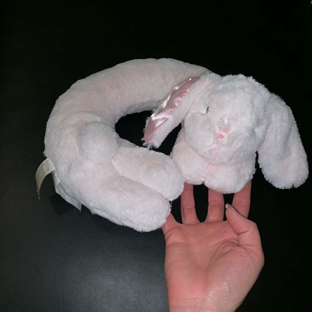 Bunny neck pillow for child